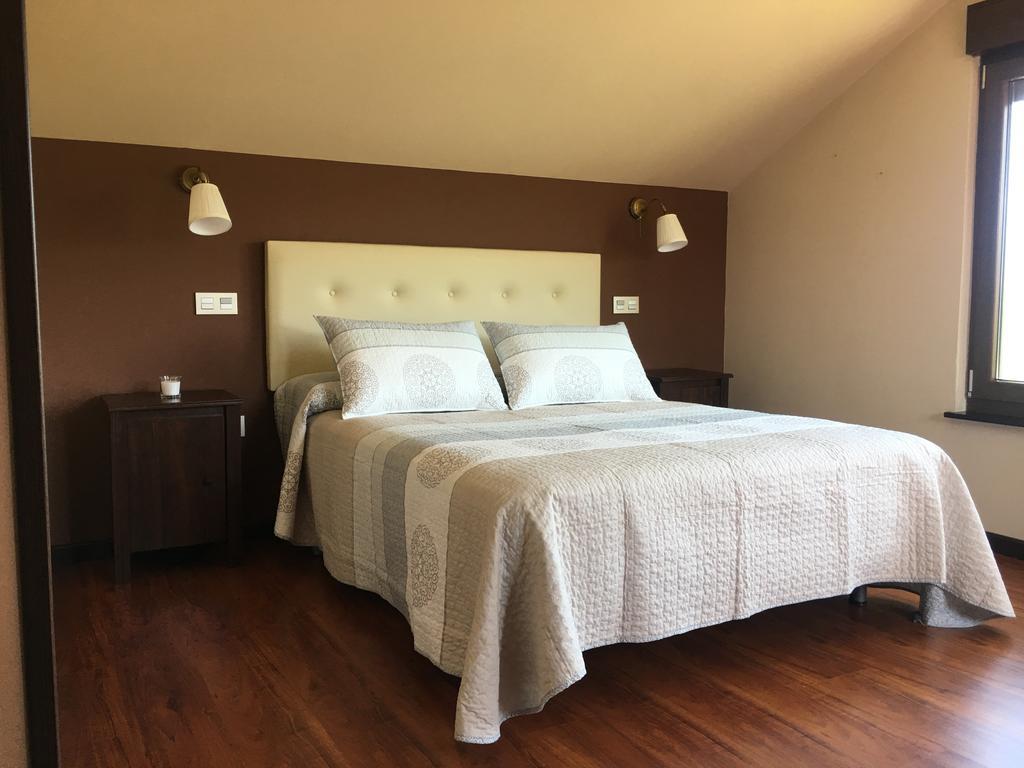 Otur Chalet La Caleya מראה חיצוני תמונה