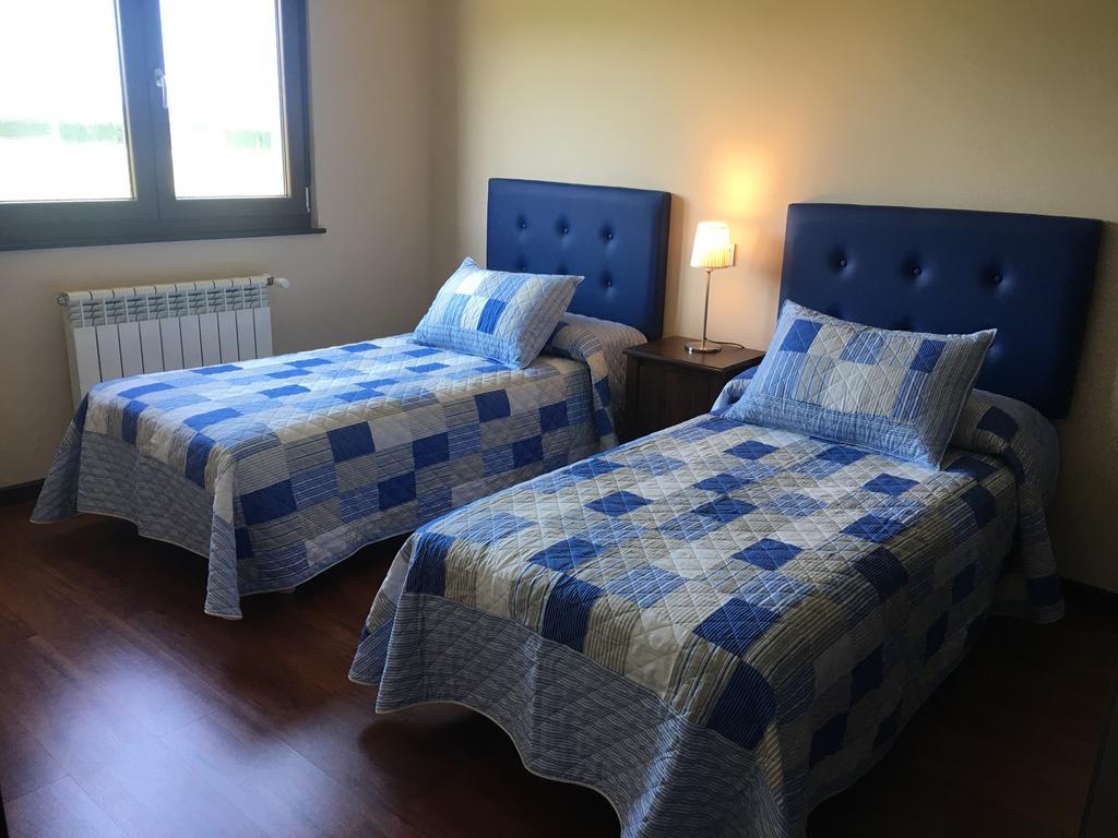 Otur Chalet La Caleya מראה חיצוני תמונה
