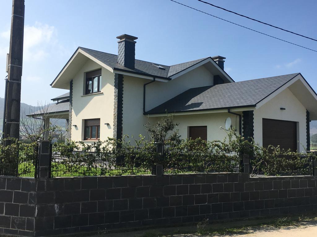 Otur Chalet La Caleya מראה חיצוני תמונה